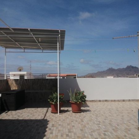 Appartement Apartamento Casa Hollanda à Mindelo Extérieur photo